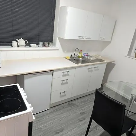 Barton Beachside - Comfort Onebedroom Apartment, Double & Sofabed - Central Beach & Promenade Location - Over 21'S, Family Friendly Only, Id Required, Stairs Access, Free Parking Blackpool Exterior foto