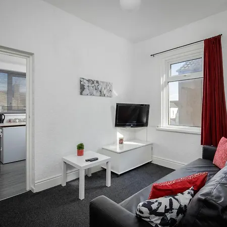 Barton Beachside - Comfort Onebedroom Apartment, Double & Sofabed - Central Beach & Promenade Location - Over 21'S, Family Friendly Only, Id Required, Stairs Access, Free Parking Blackpool Exterior foto