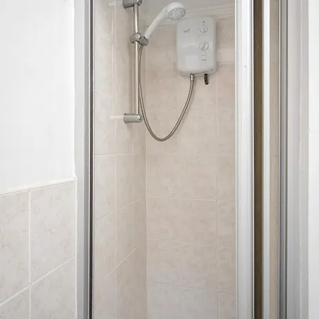 Barton Beachside - Comfort Onebedroom Apartment, Double & Sofabed - Central Beach & Promenade Location - Over 21'S, Family Friendly Only, Id Required, Stairs Access, Free Parking Blackpool Exterior foto
