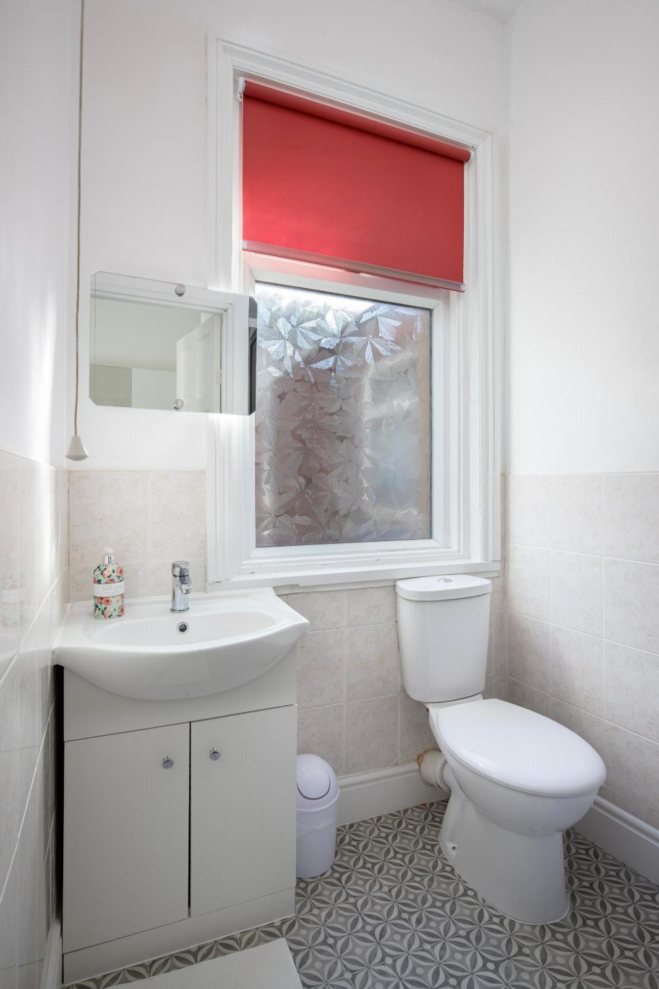 Barton Beachside - Comfort Onebedroom Apartment, Double & Sofabed - & Promenade Location - Over 21's, Family Friendly Only, Id Required, Stairs Access, Free Parking Appartamento *
