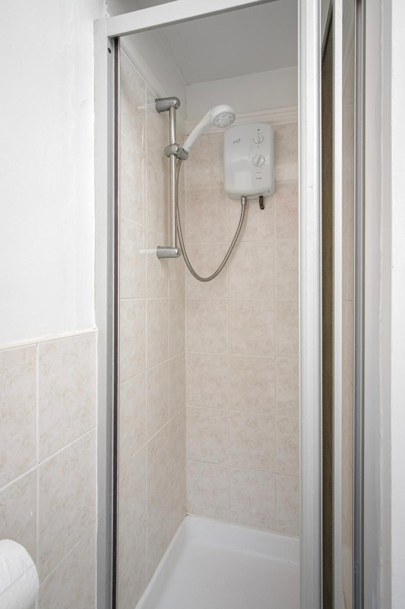 Appartamento Barton Beachside - Comfort Onebedroom Apartment, Double & Sofabed - & Promenade Location - Over 21's, Family Friendly Only, Id Required, Stairs Access, Free Parking